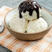 Vanilla With Hot Chocolate Sauce